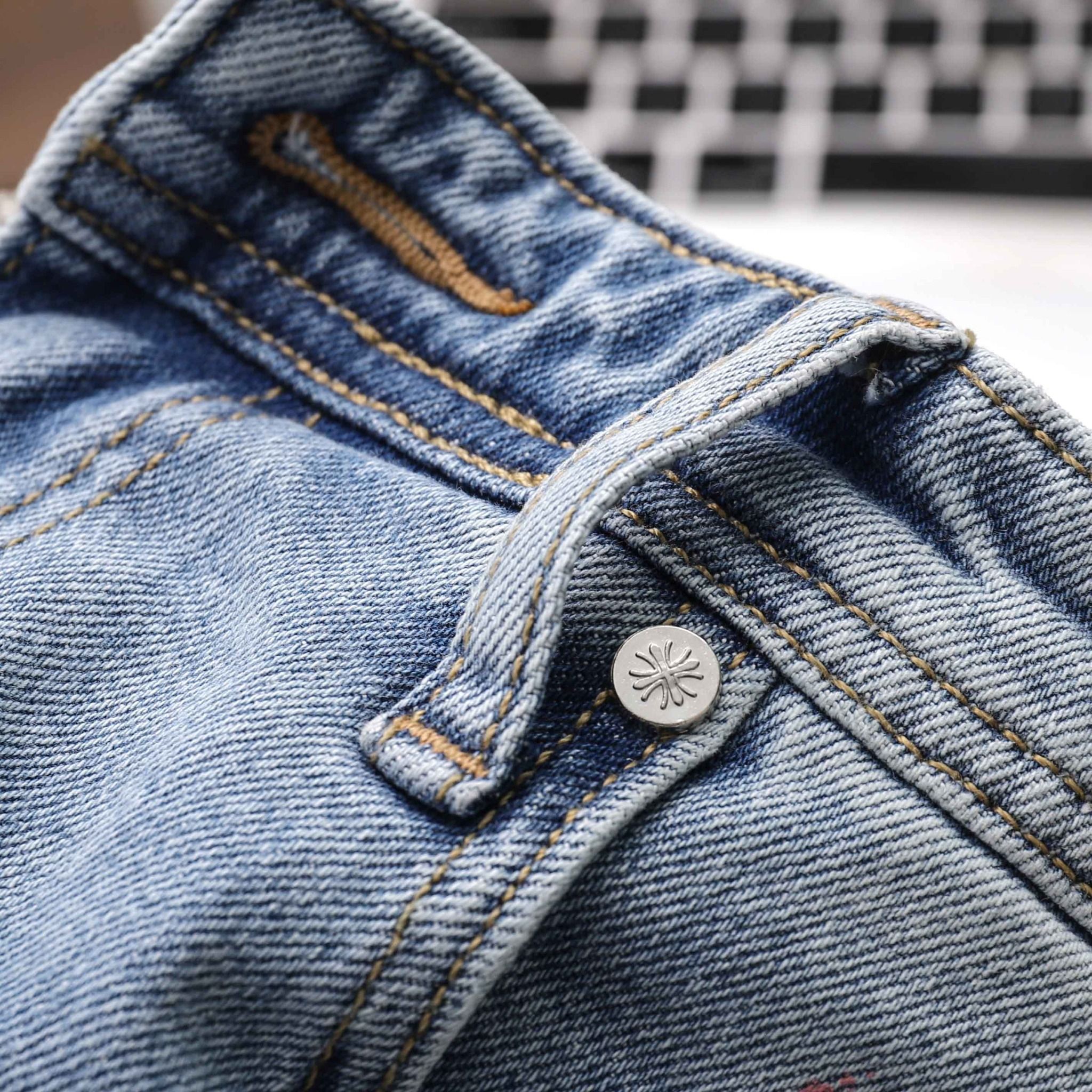 Quần Short Jeans BOUTON Vẩy Sơn