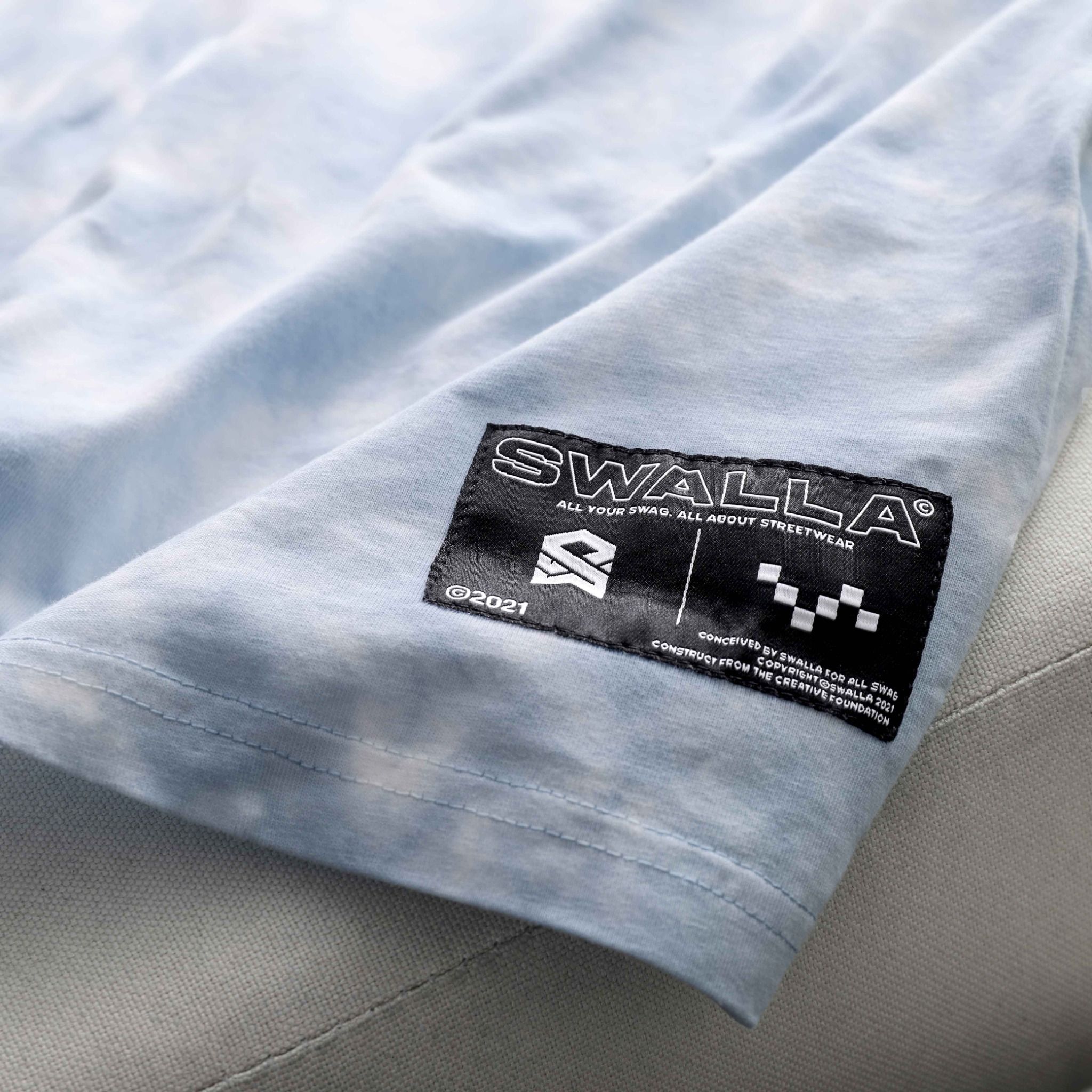 Áo thun SWALLA acid wash
