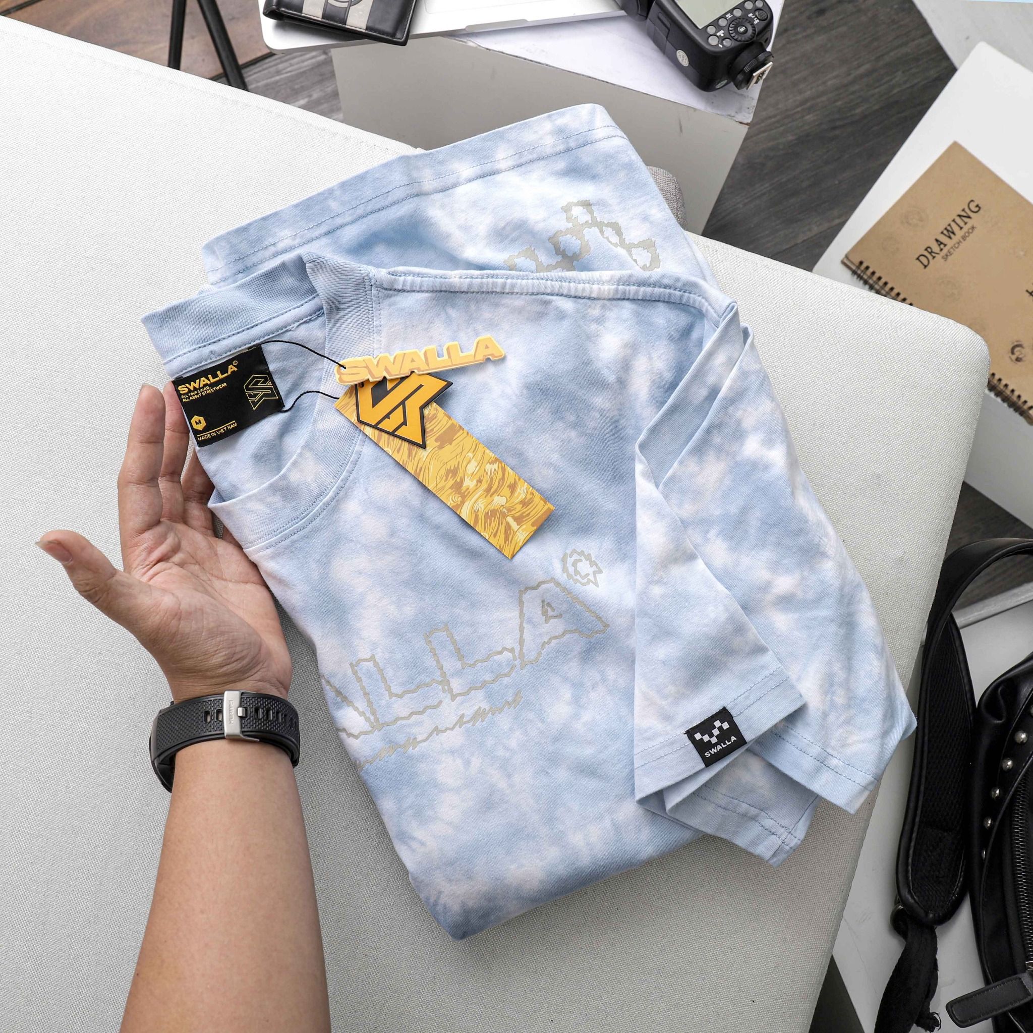 Áo thun SWALLA acid wash