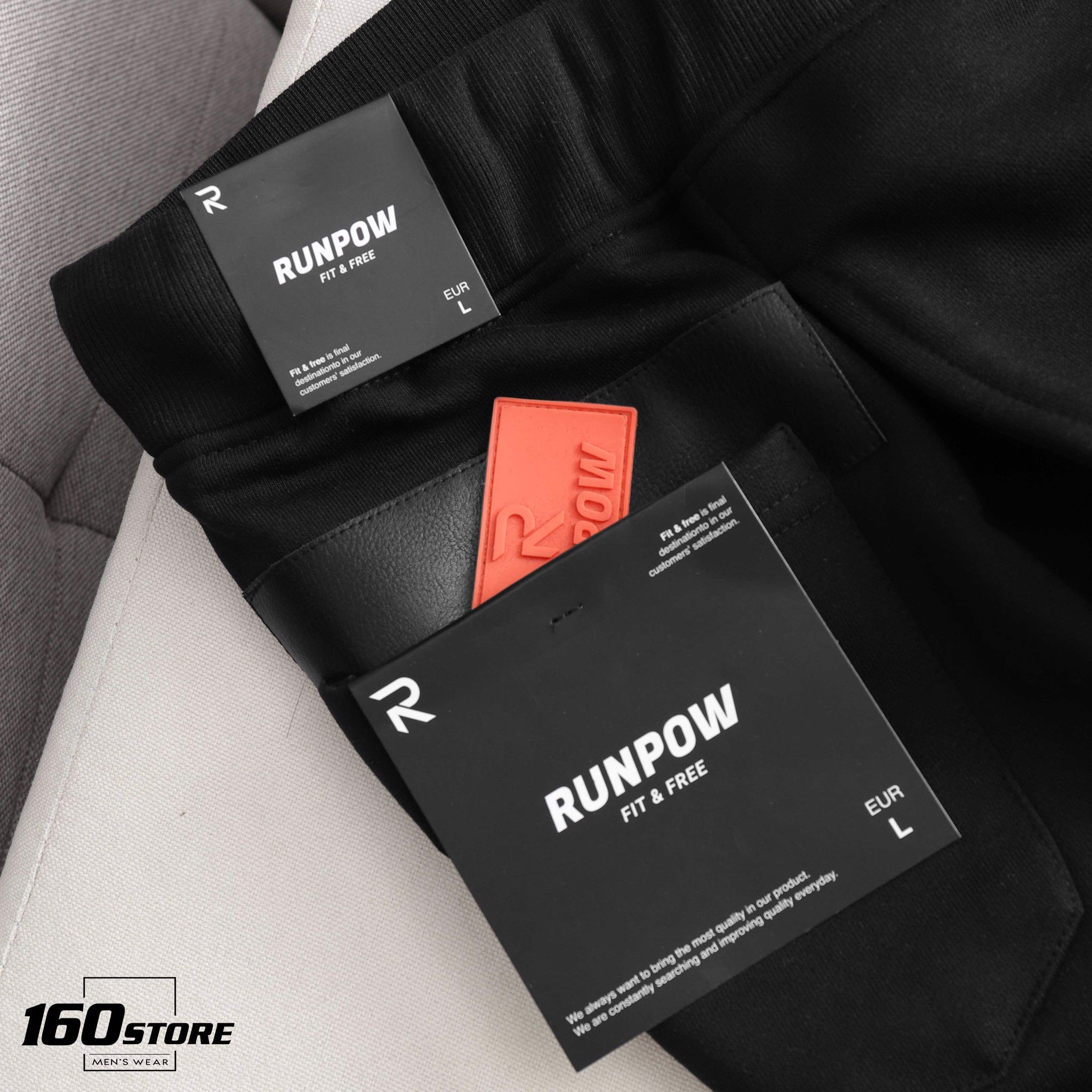 Quần short RUNPOW pique w details