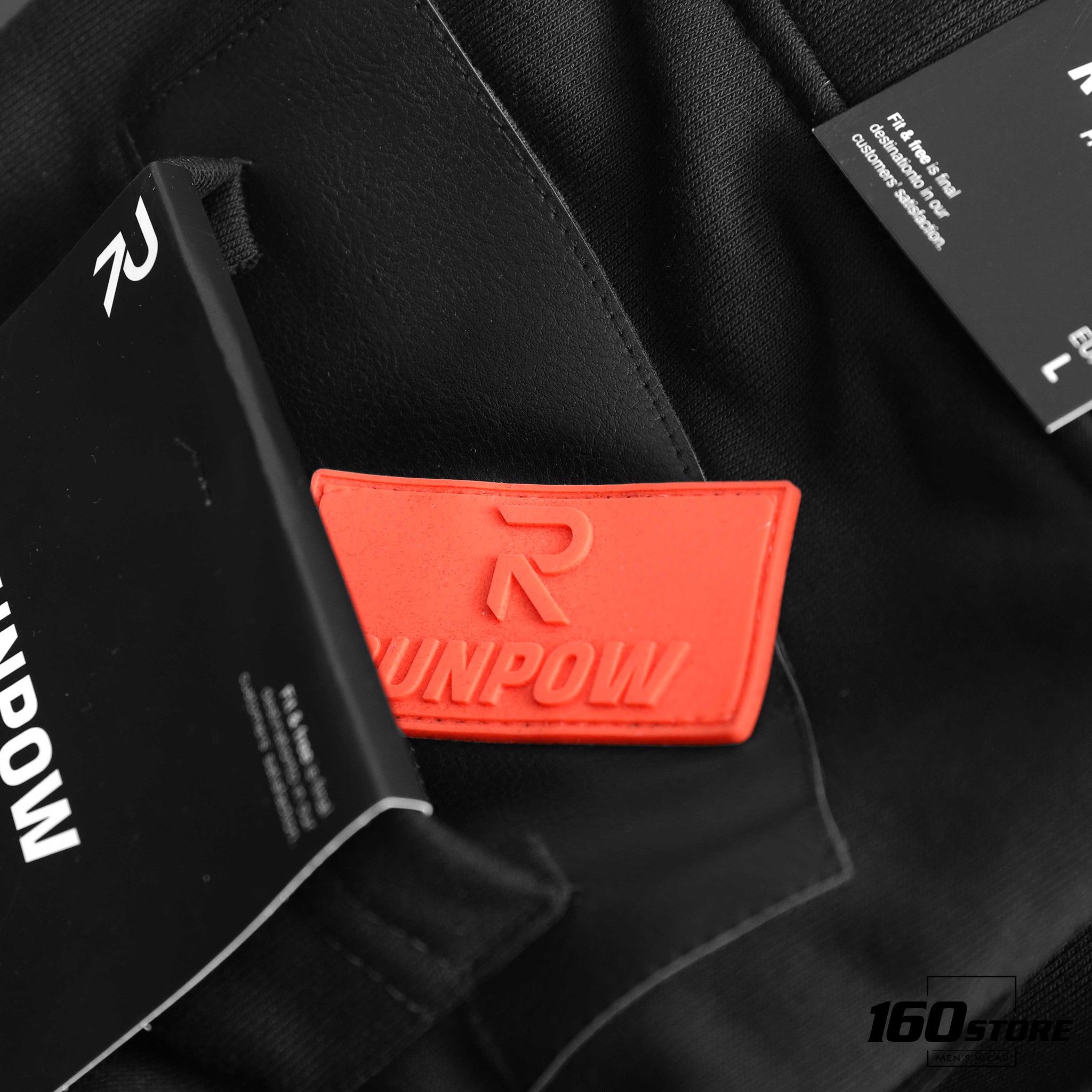 Quần short RUNPOW pique w details