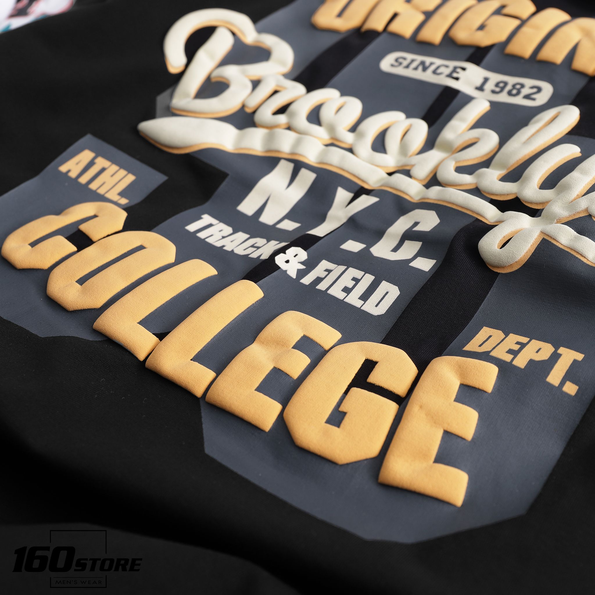 Áo thun NOMOUS ESSENTIALS college athletics
