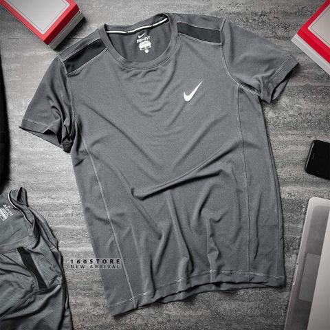 N!KE Running T-Shirts