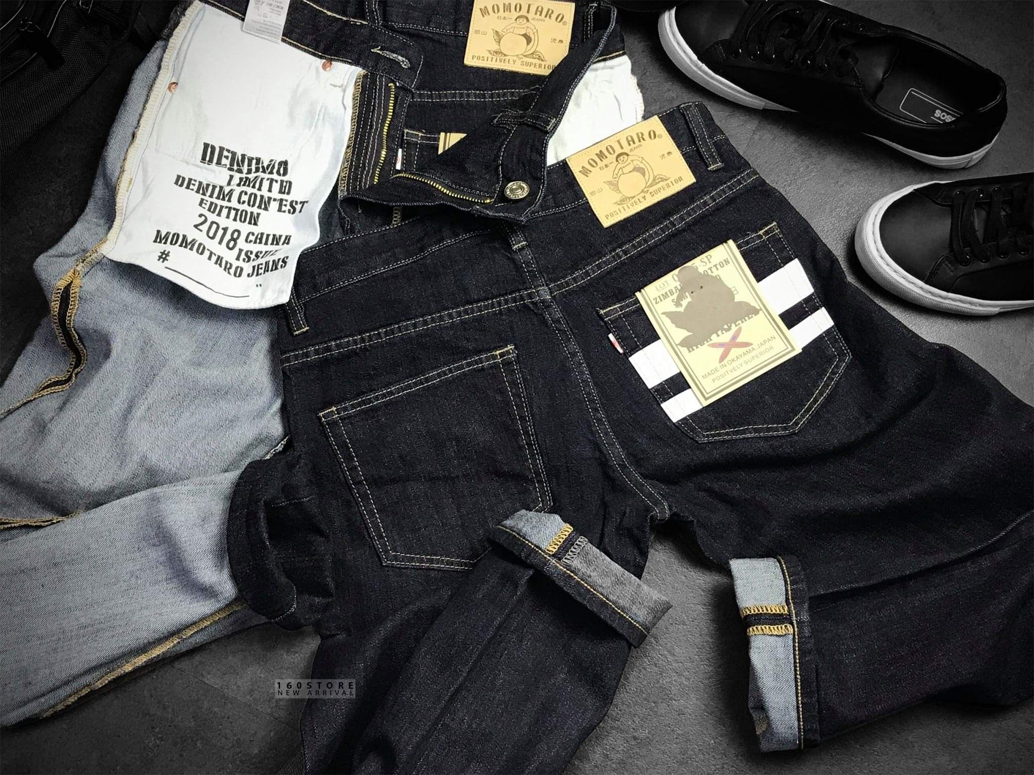 M0M0TAR0 Straight Fit Jeans