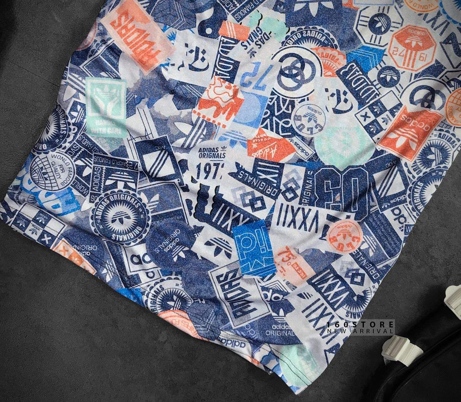 Áo thun DAS Sticker