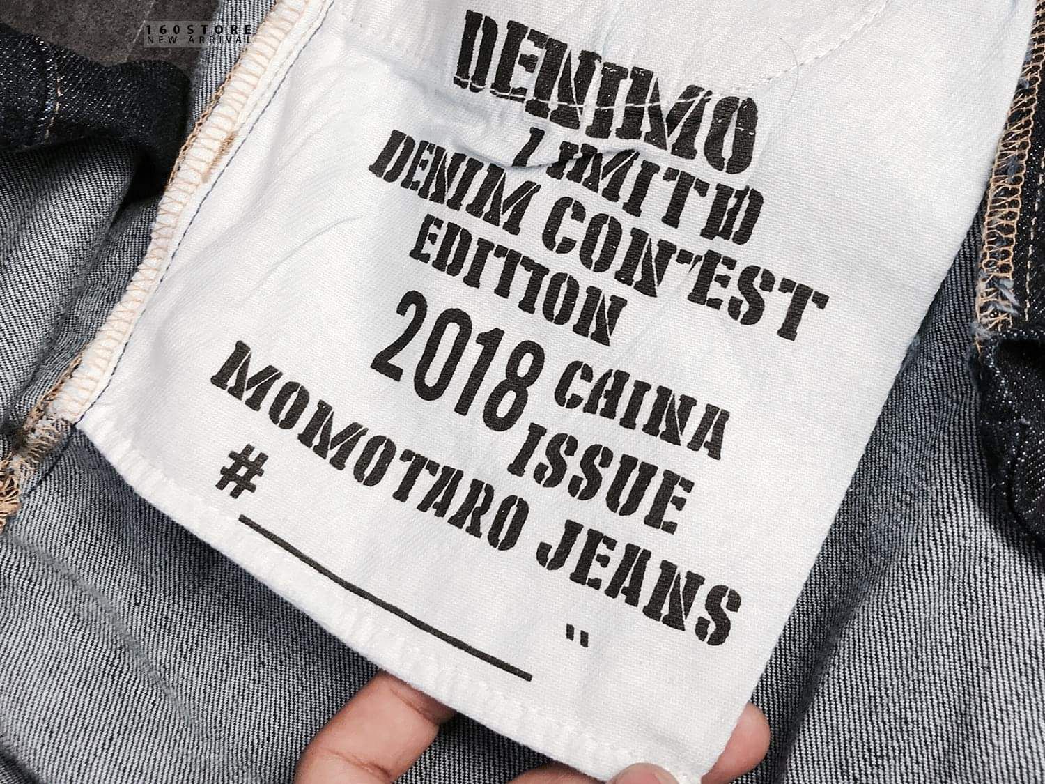 M0M0TAR0 Straight Fit Jeans