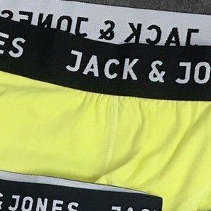 Boxer J.&.J
