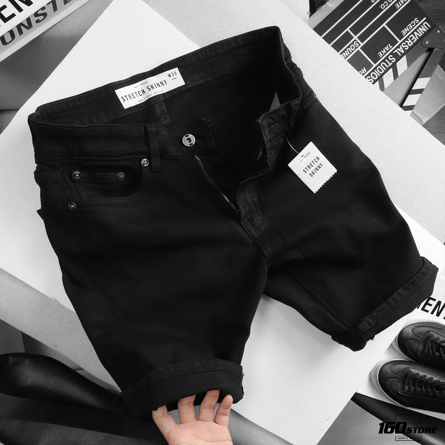 Quần short jeans T.MAN black