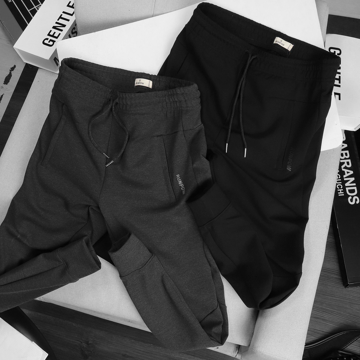 Quần jogger RUNPOW ss20