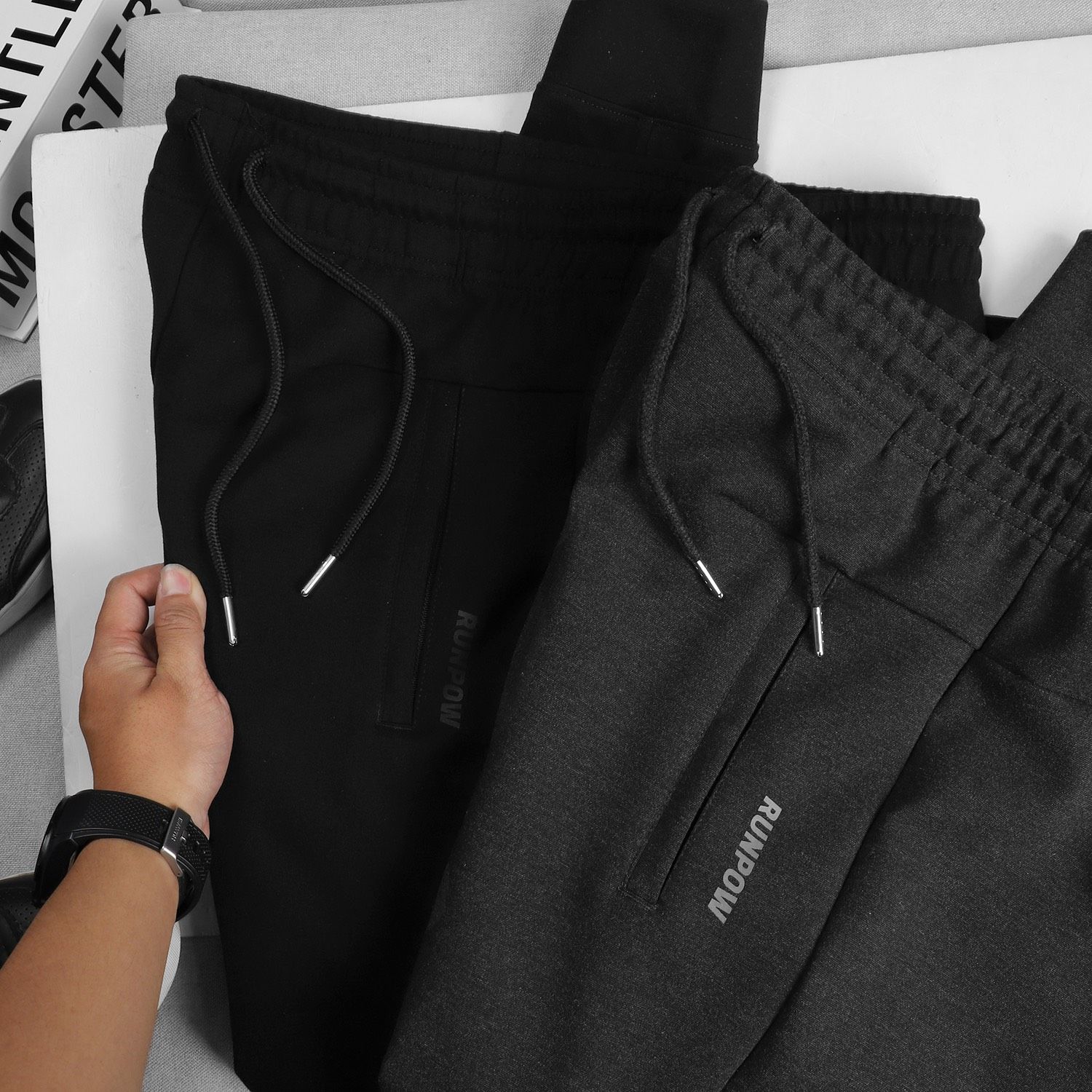Quần jogger RUNPOW ss20