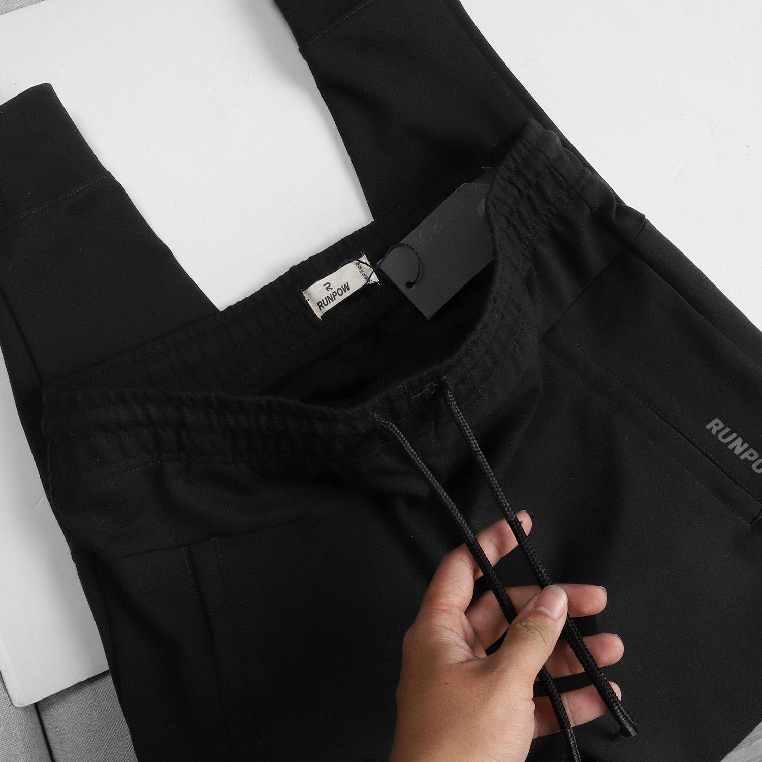 Quần jogger RUNPOW ss20