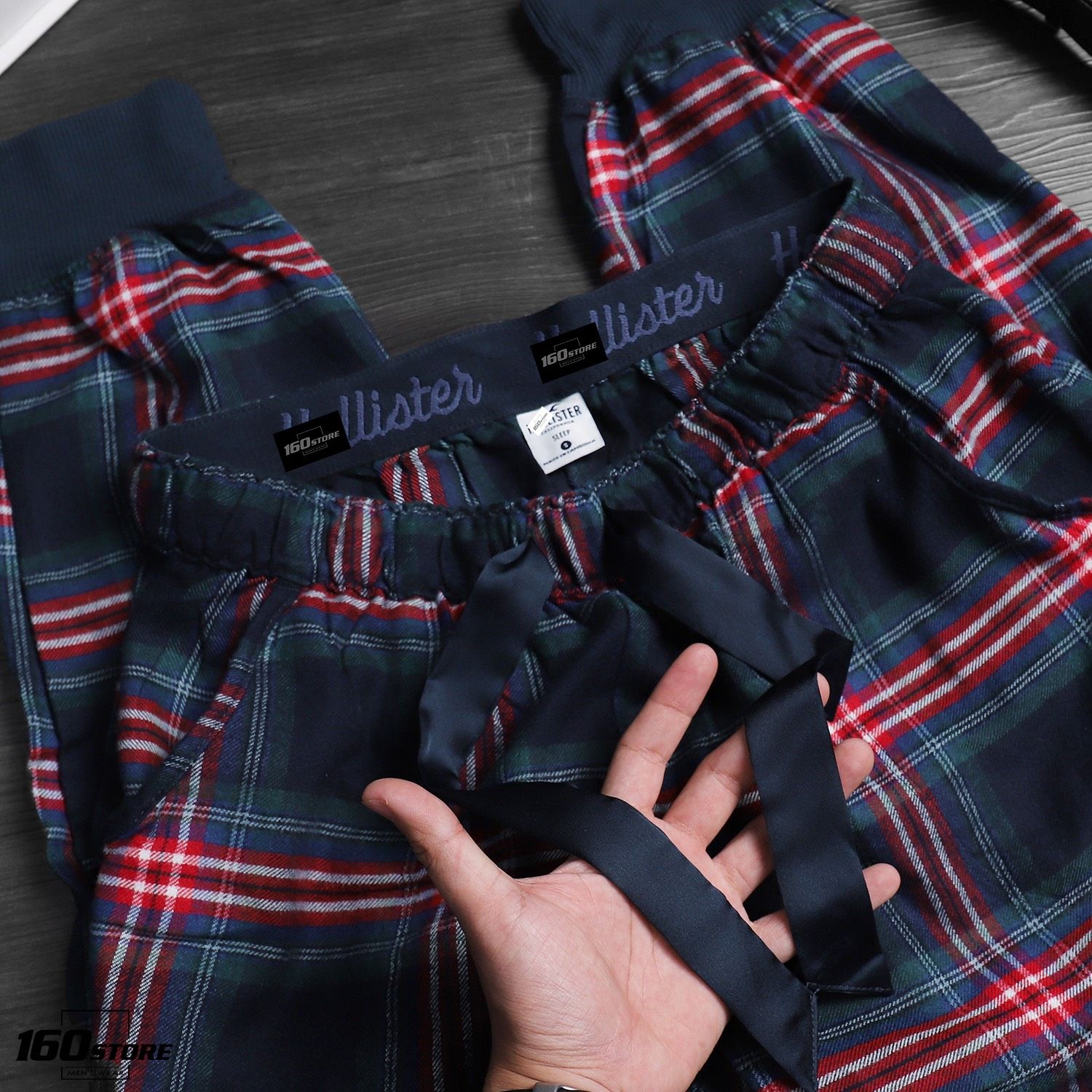Quần jogger caro H0LLISTER