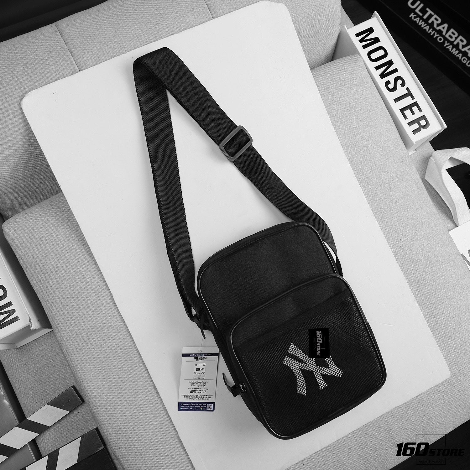 Túi đeo chéo M.B Yankee Black