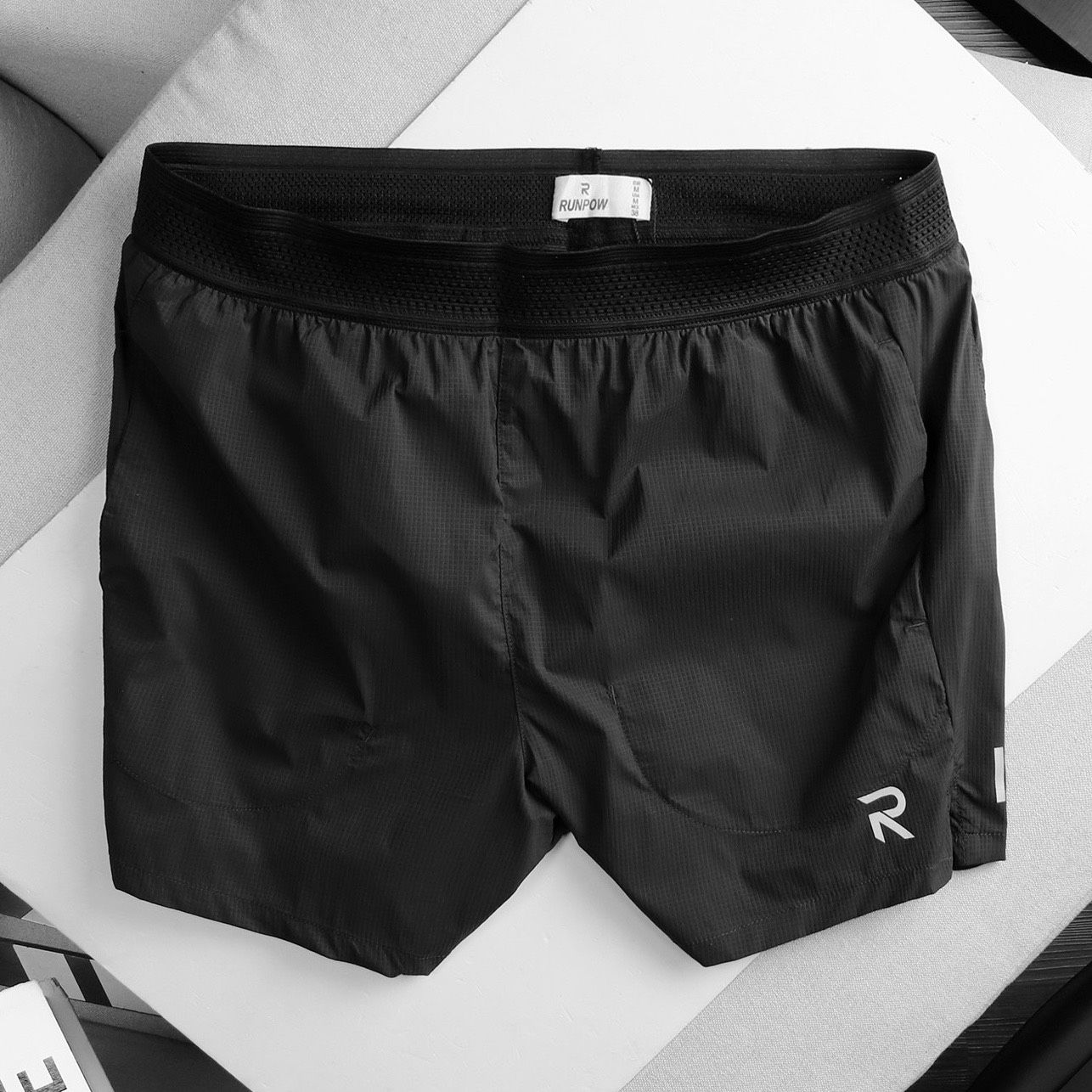 Quần short thể thao RUNPOW Running