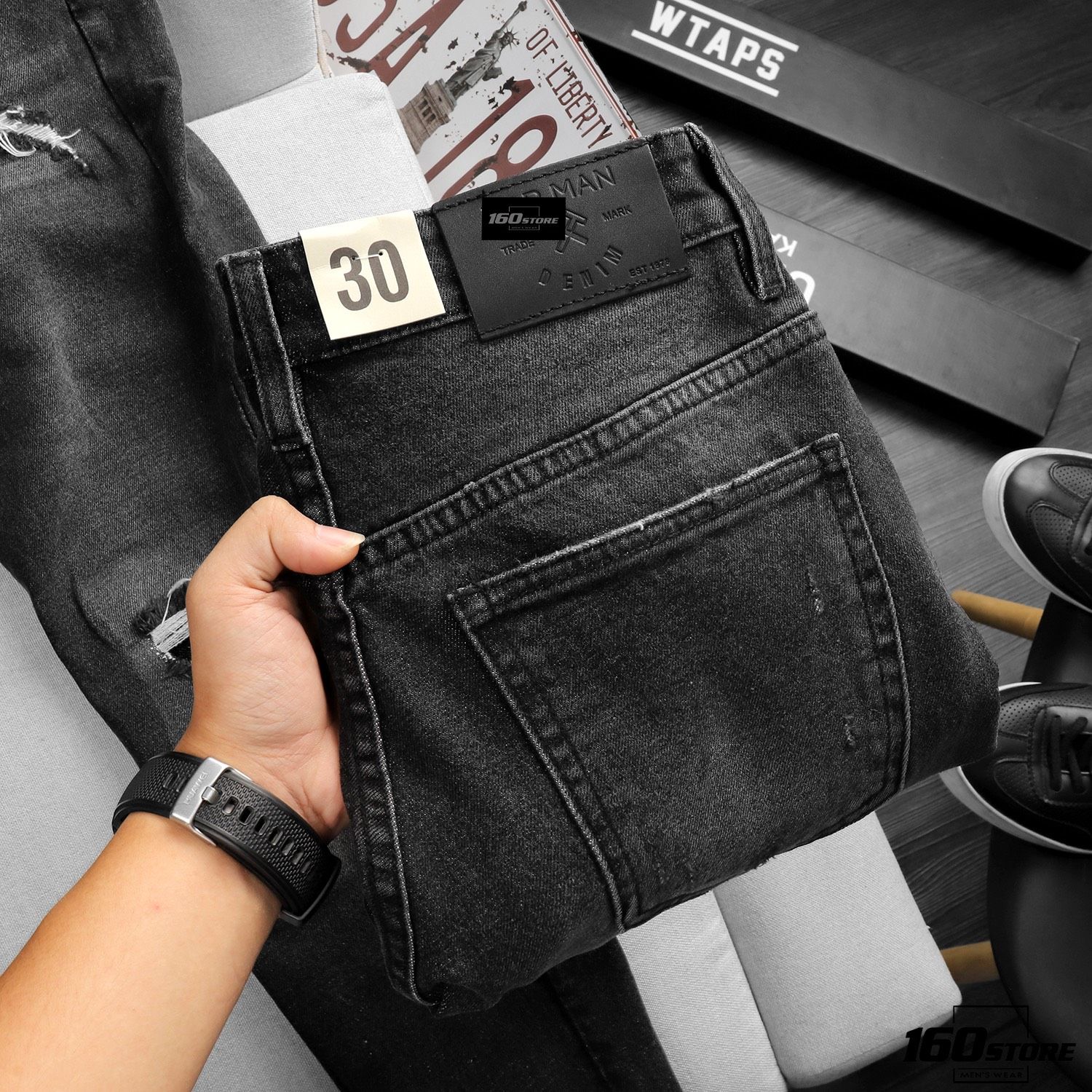 Quần jeans T.MAN slim fit rách