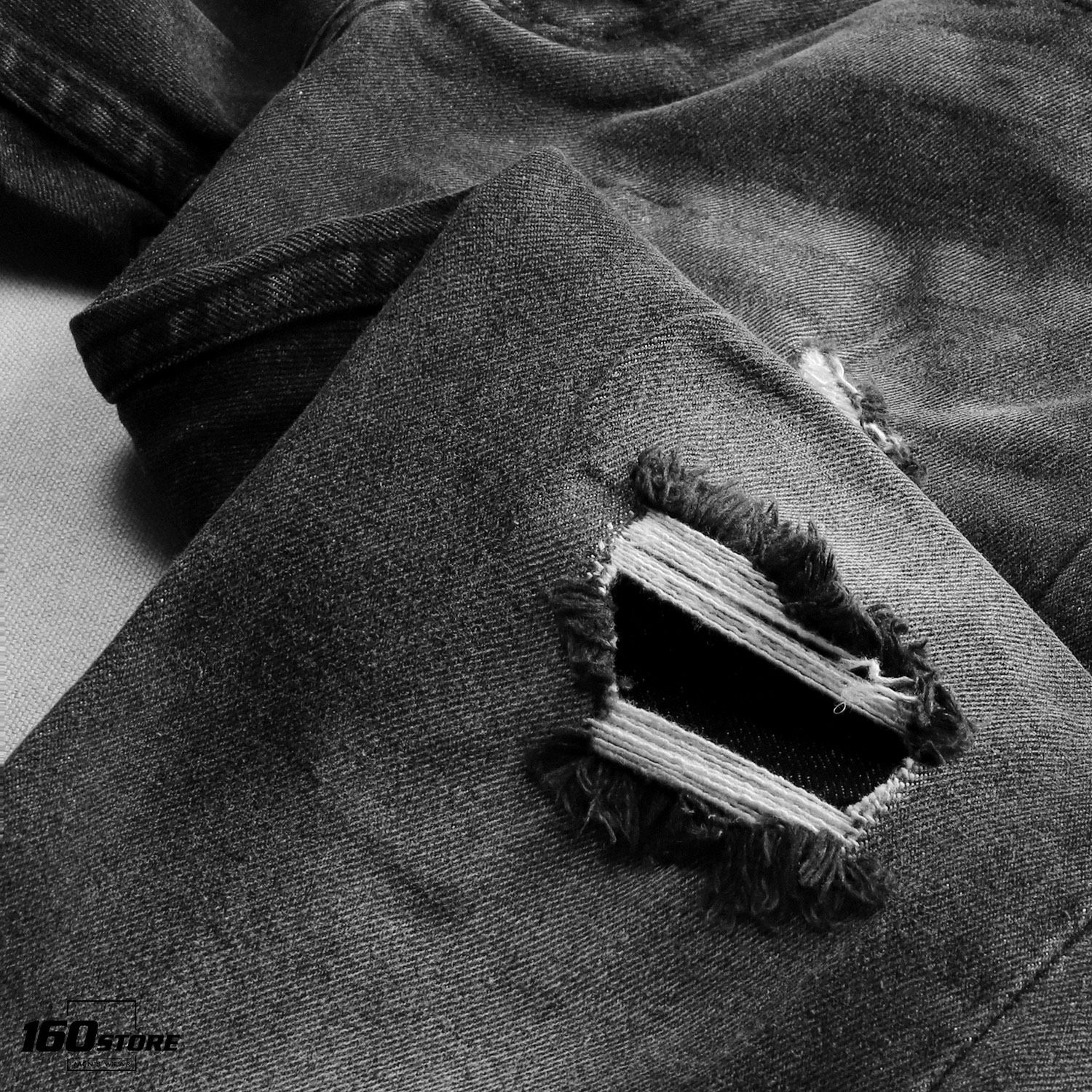 Quần jeans T.MAN slim fit rách