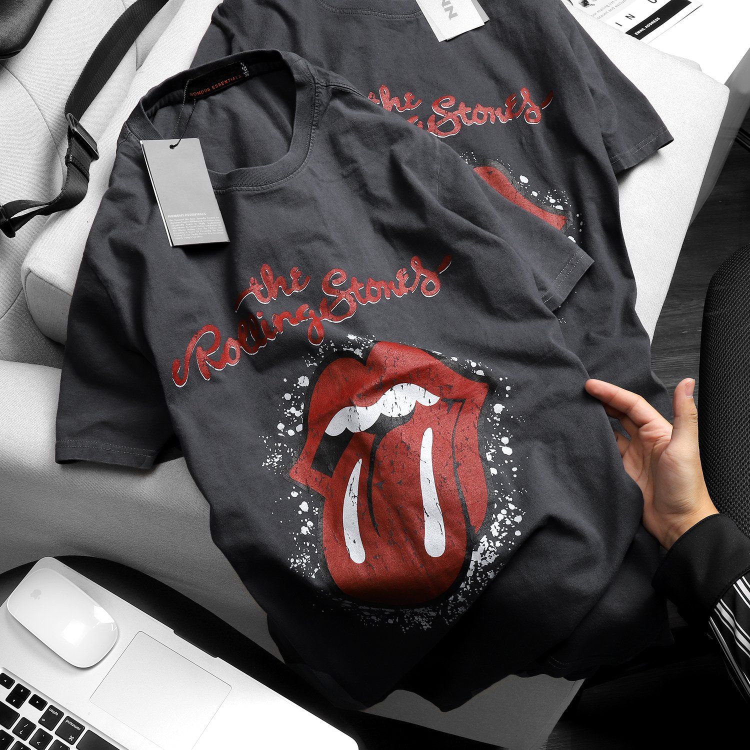 Áo thun NOMOUS ESSENTIALS rolling stones acid wash