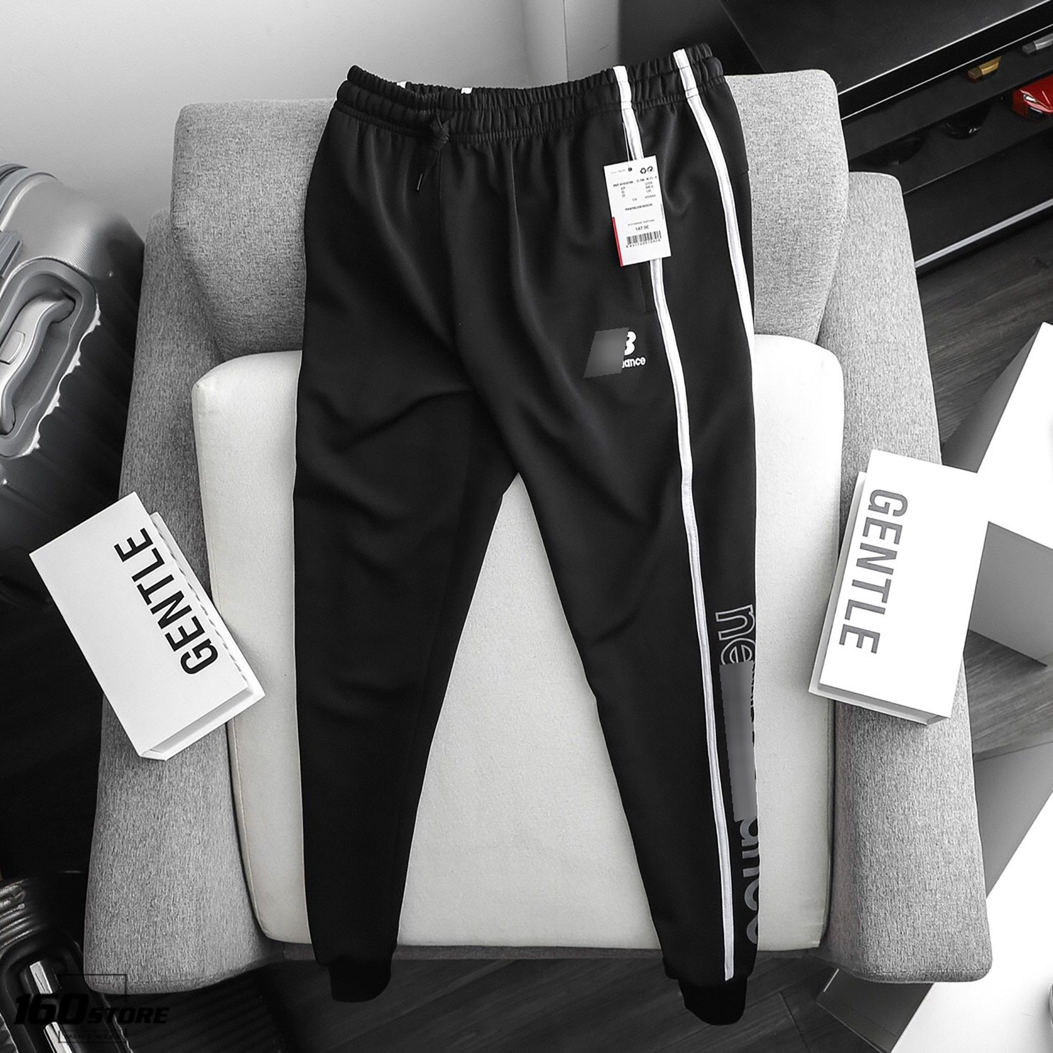Quần jogger N.B Striped SS20
