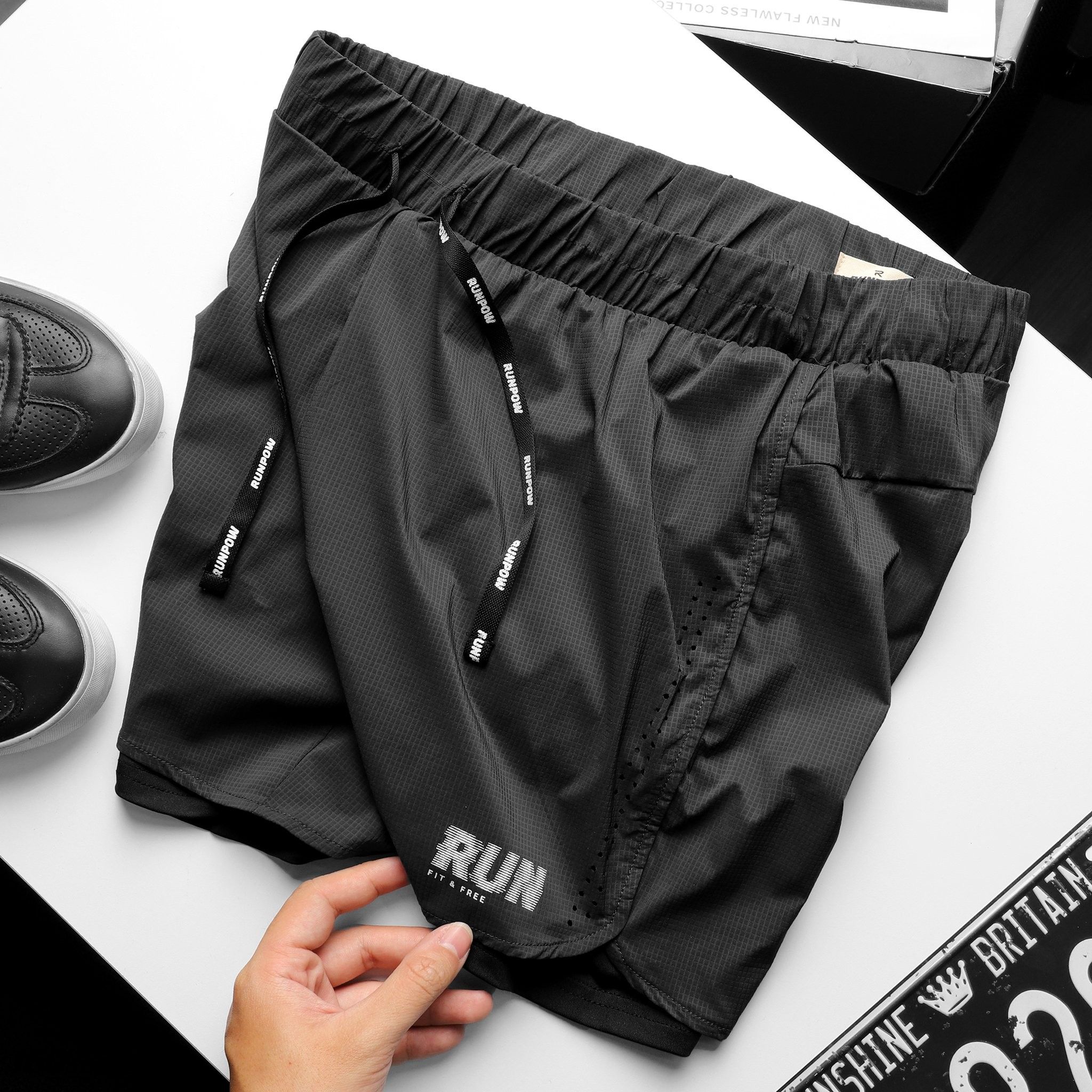 Quần short thể thao RUNPOW Running