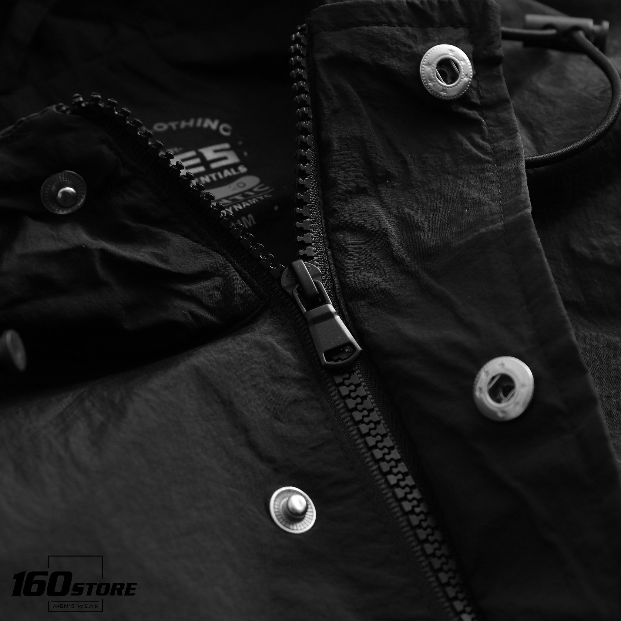 Áo Khoác NOMOUS ESSENTIALS windbreaker