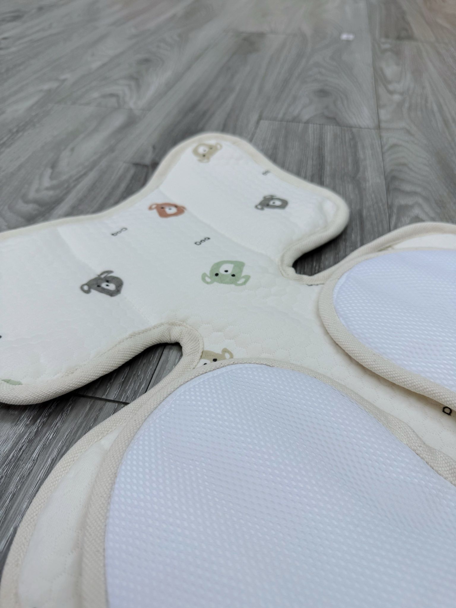 Tấm Lót Xe Đẩy Thoáng Khí HV Bedding
