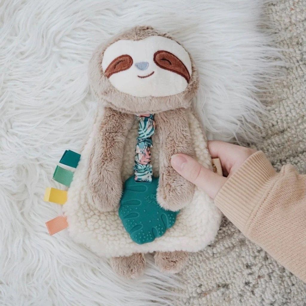Đồ Chơi Gặm Nướu Thú Bông Itzy Lovey