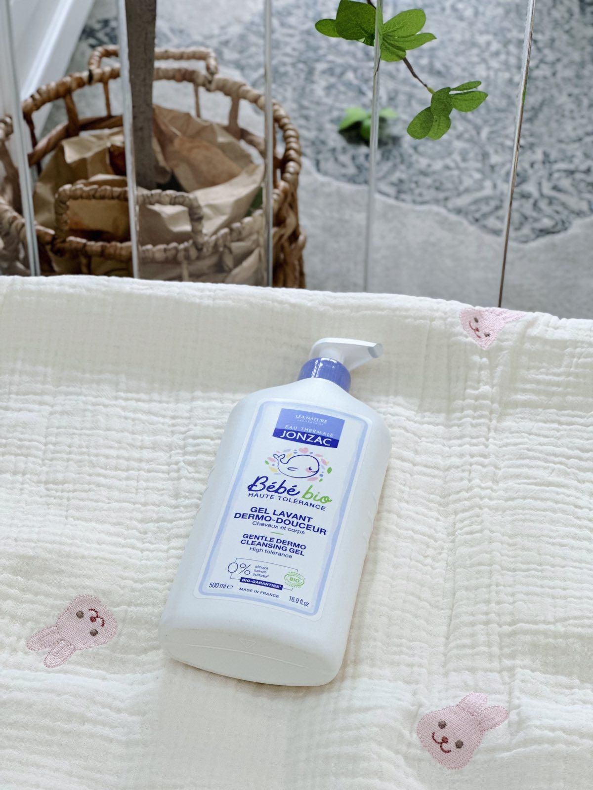 Sữa Tắm Gội Hữu Cơ Dịu Nhẹ Jonzac Cho Bé Từ Sơ Sinh 500ml