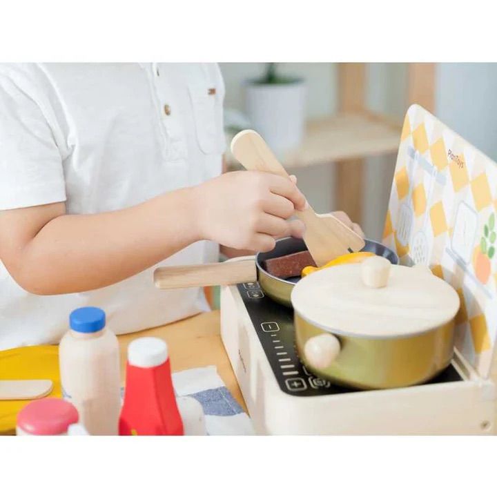 Đồ Chơi Gỗ PlanToys Bộ Nồi Nấu Ăn Cooking Utensils Cho Bé 2Y+