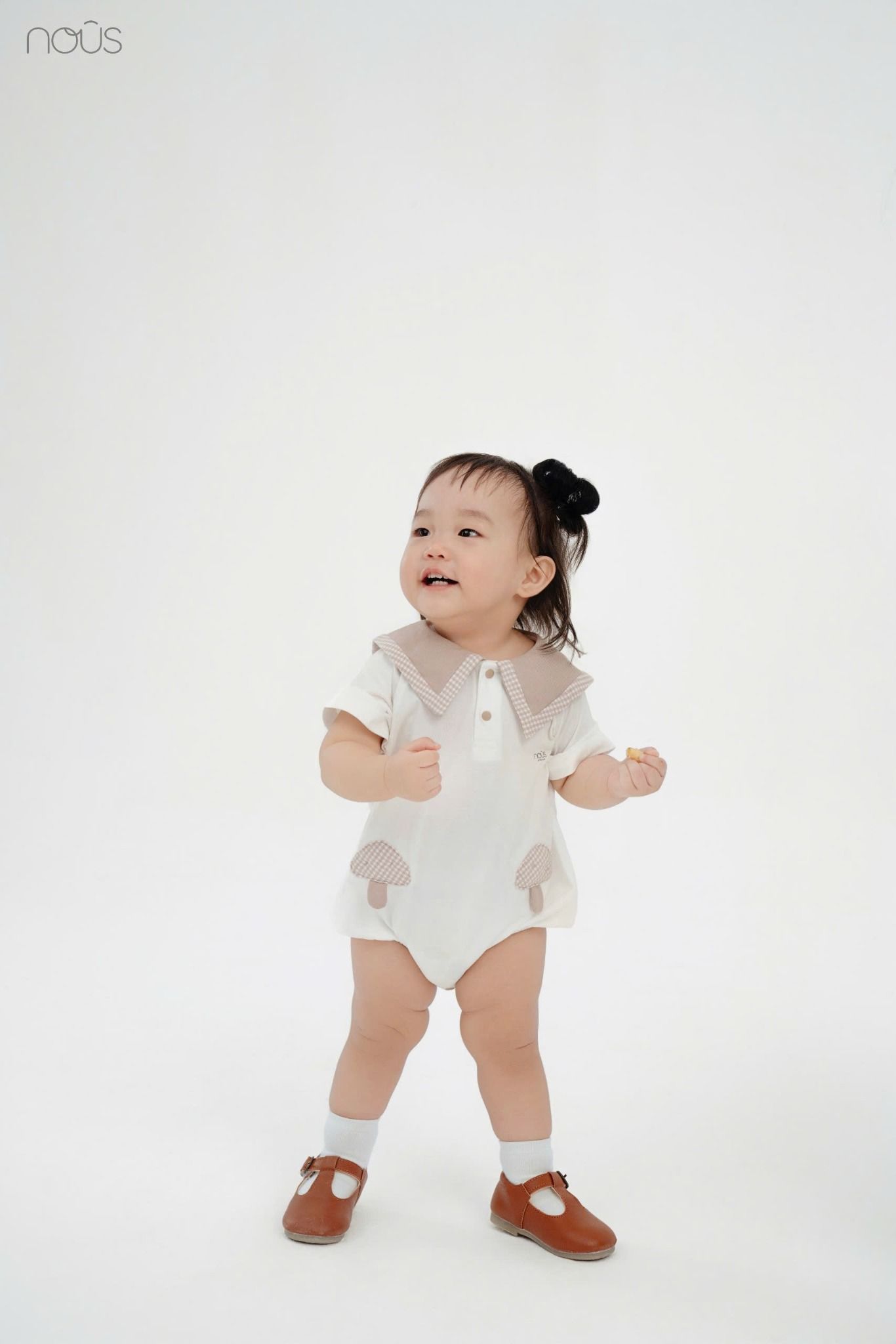 Set 2 Bodysuit Nous Cộc Tay Màu Trắng Nâu