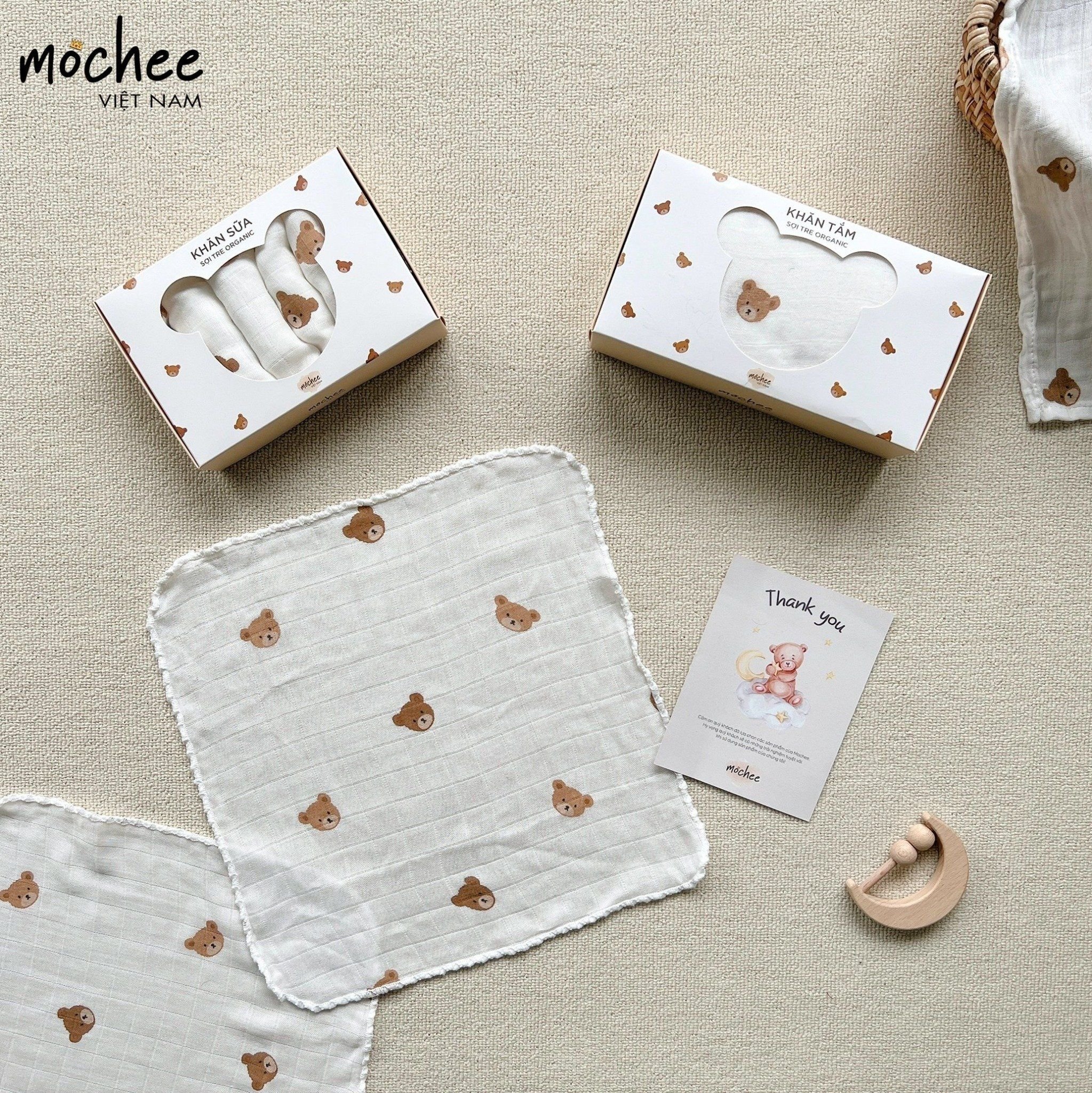 Hộp 6 khăn sữa sợi tre Mochee 30 x 30 cm - Họa Tiết Mặt Gấu