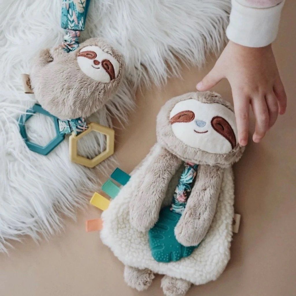 Đồ Chơi Gặm Nướu Thú Bông Itzy Lovey