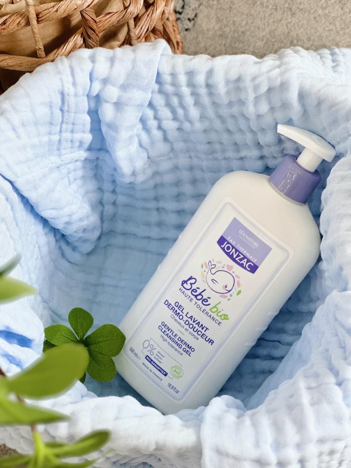 Sữa Tắm Gội Hữu Cơ Dịu Nhẹ Jonzac Cho Bé Từ Sơ Sinh 500ml