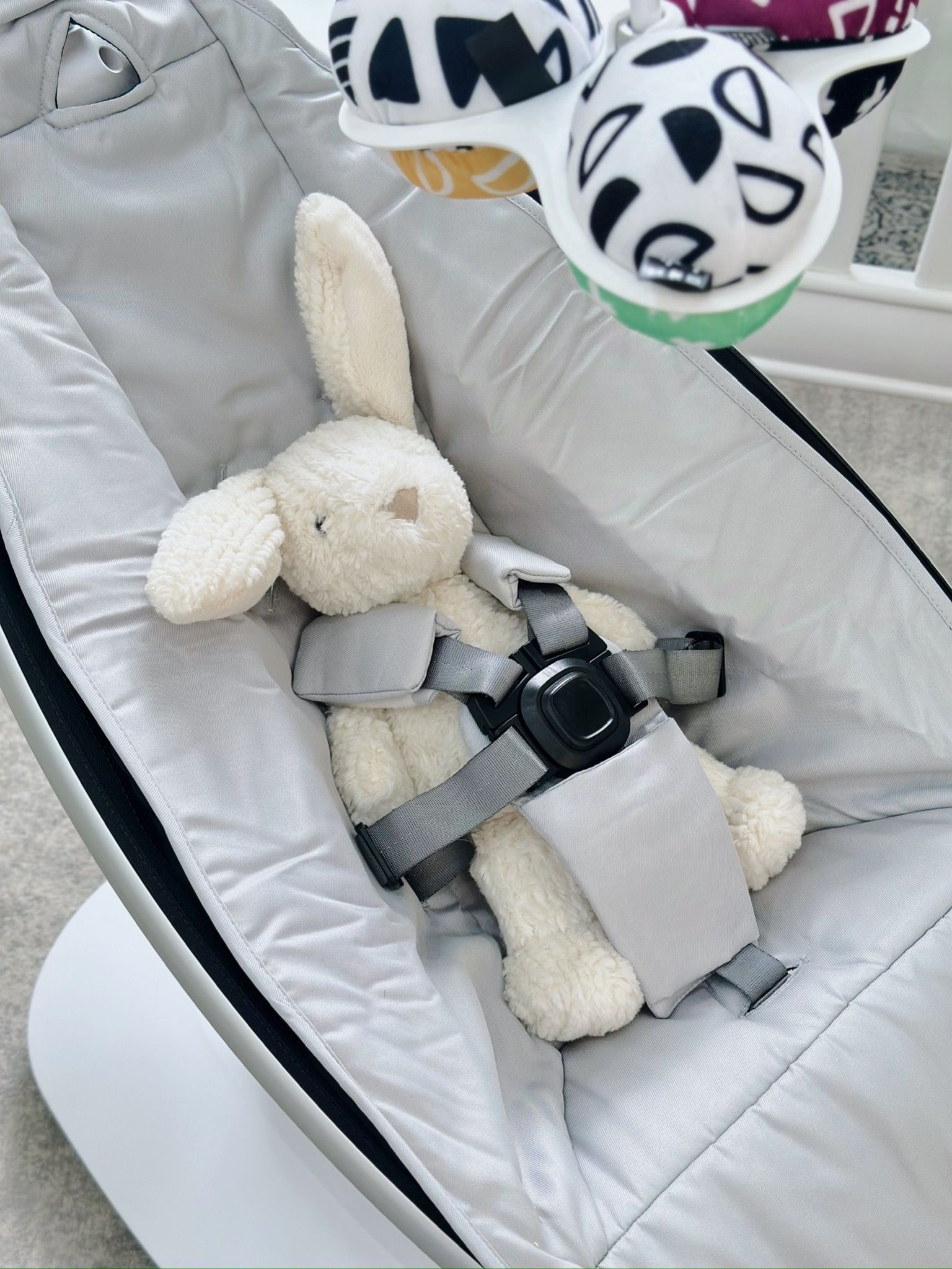 Nôi rung 4moms Mamaroo màu Grey Classic (Bản 5G)