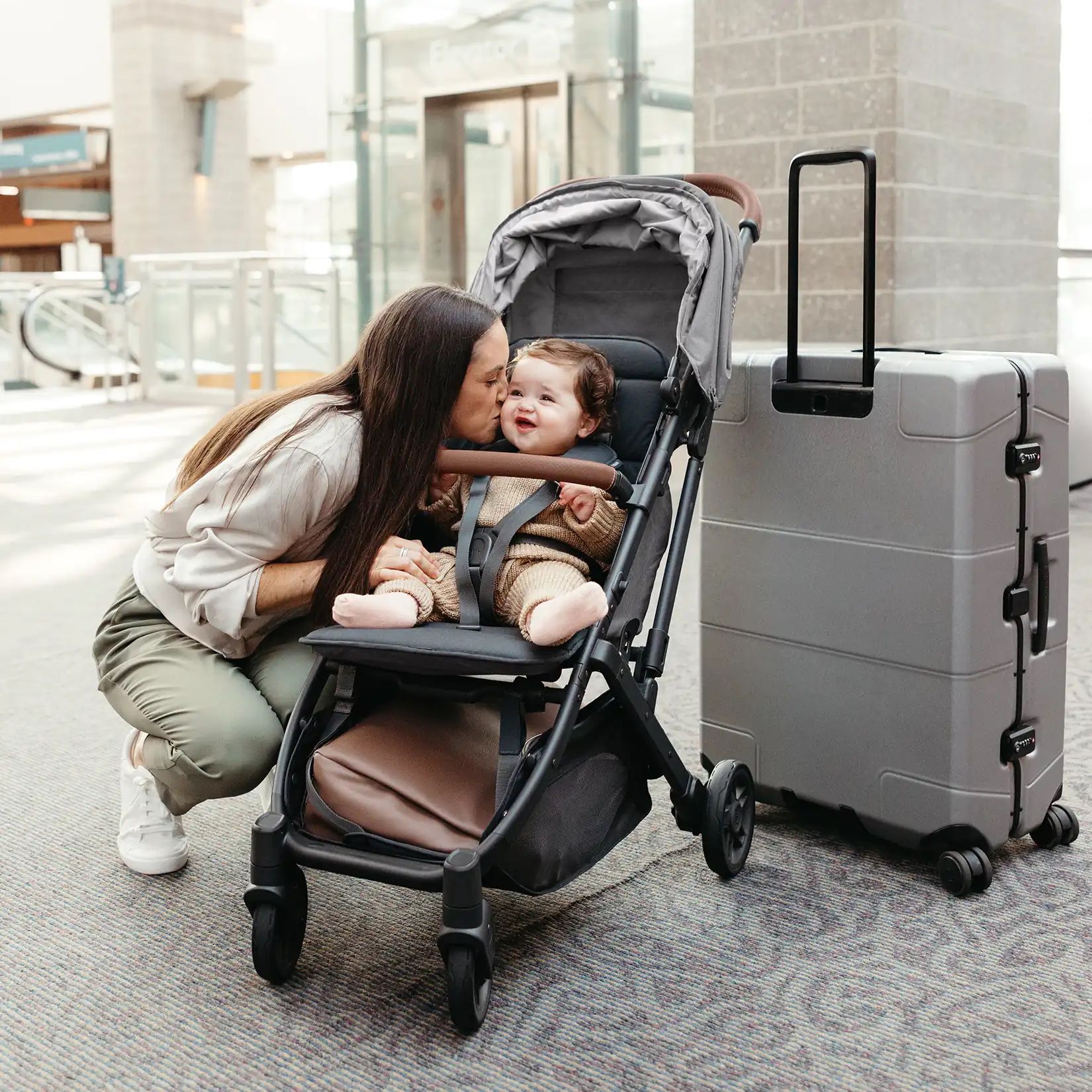  XE ĐẨY GẤP GỌN UPPABABY MINU V2 - MÀU GREYSON 