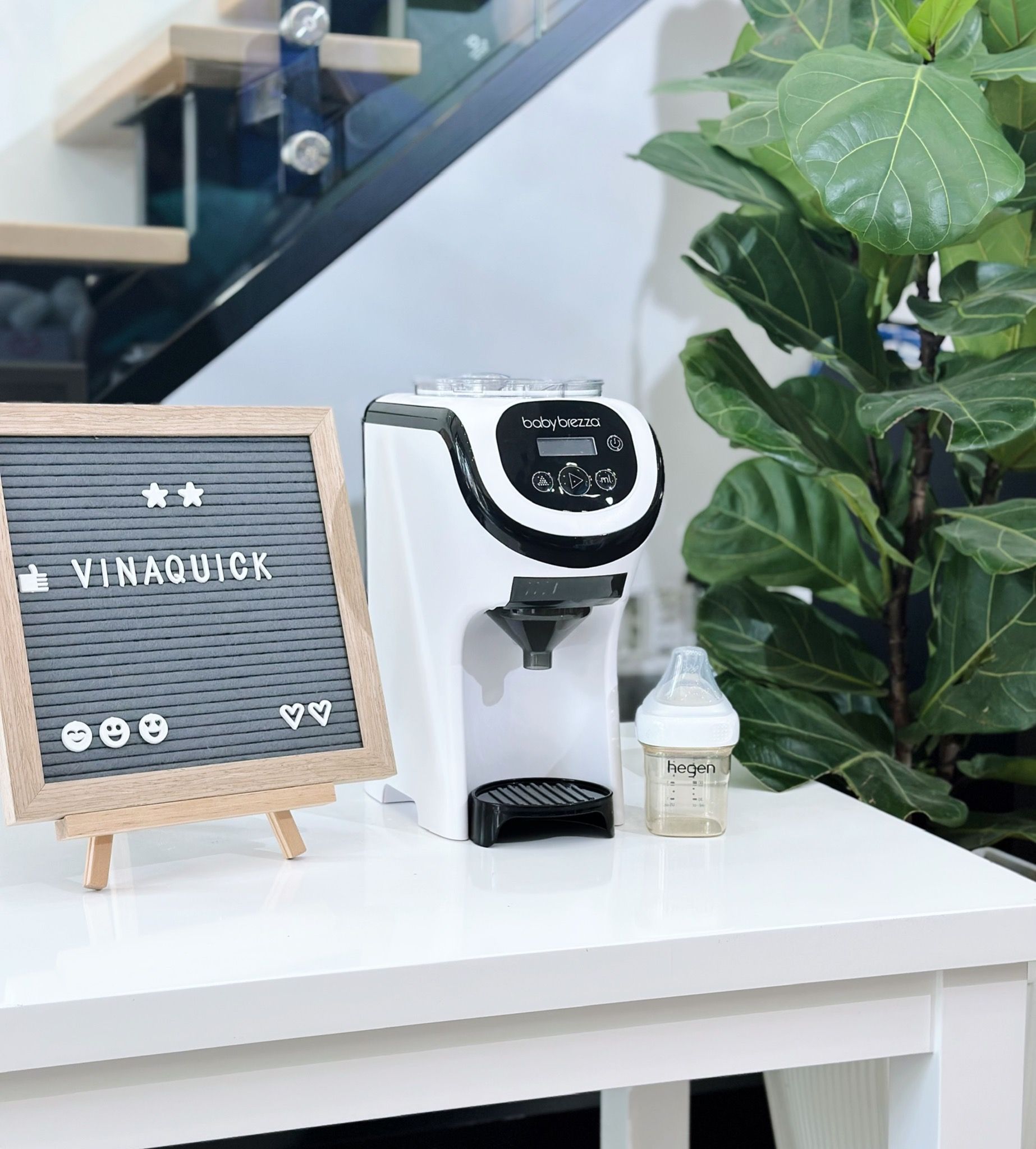 Máy pha sữa Baby Brezza Formula Pro Mini