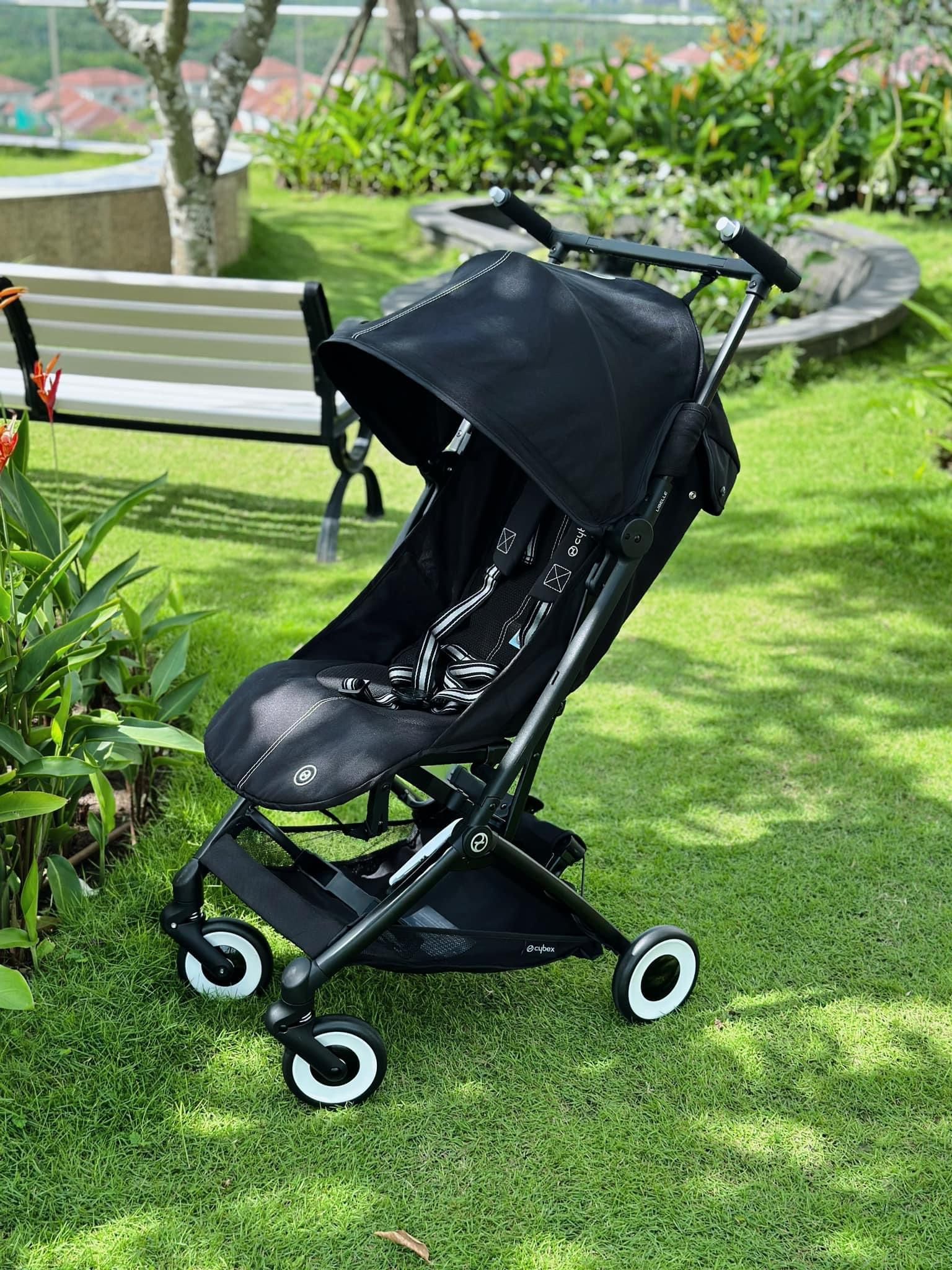  Xe đẩy gấp gọn Cybex Libelle - Màu Magic Black 