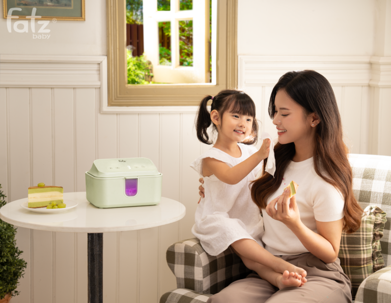 Máy ủ ấm và tiệt trùng UVC-LED khăn giấy ướt cho bé Fatz Warm 5