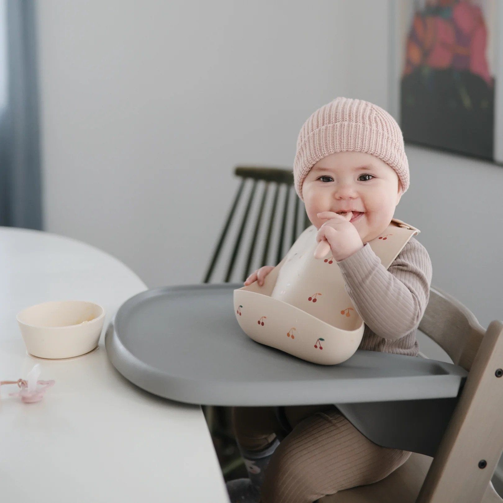 Yếm Ăn Dặm Silicone Mushie