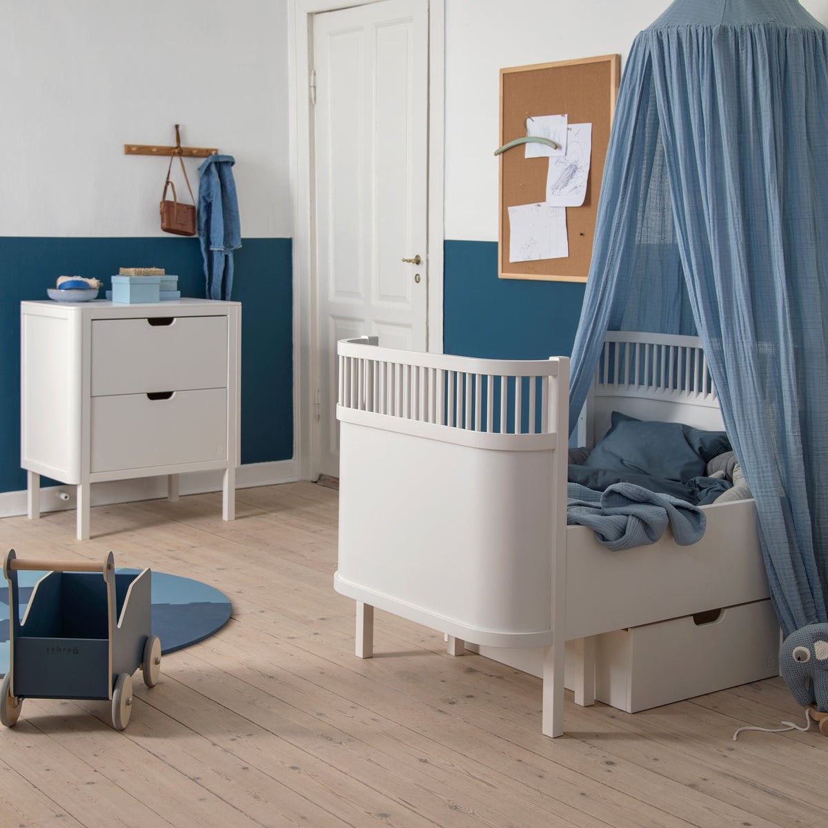 CŨI GỖ TRẺ EM HOANG VY BEDDING - MÀU TRẮNG