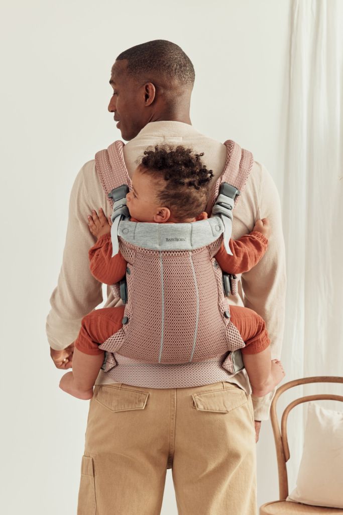 Địu Trẻ Em Baby Bjorn Baby Carrier Harmony - Màu Dusty Pink