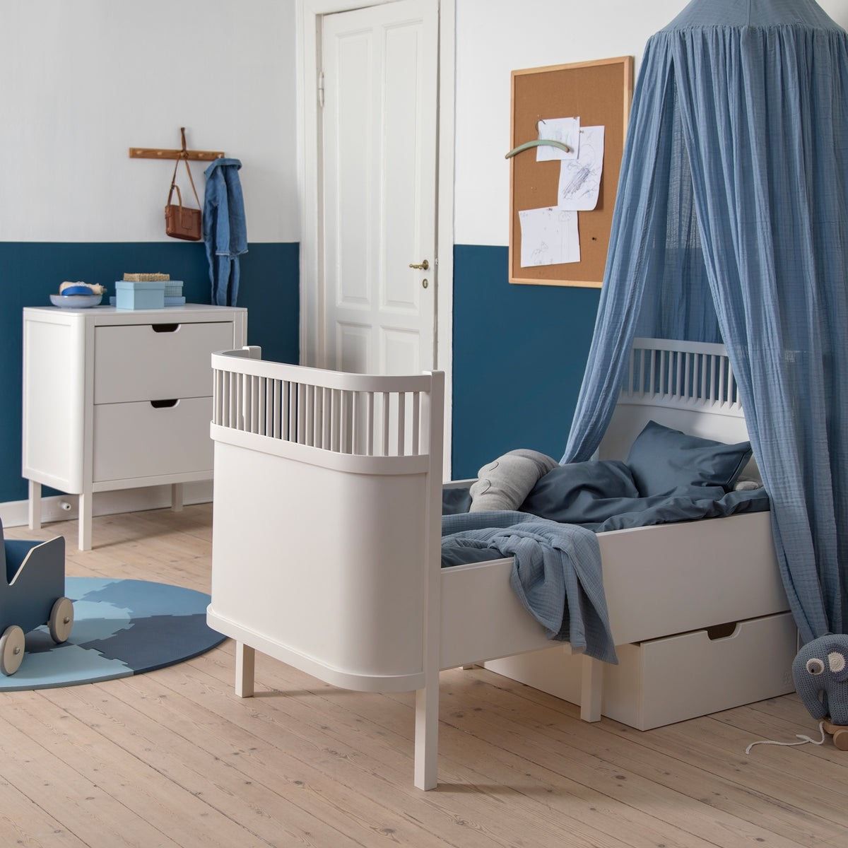 CŨI GỖ TRẺ EM HOANG VY BEDDING - MÀU TRẮNG