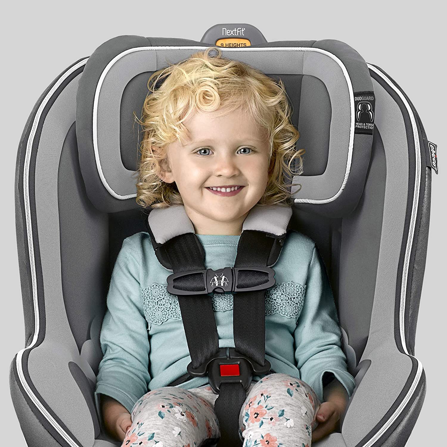 Ghế Ngồi Ô Tô Chicco NextFit Zip Convertible Car Seat - Đen Carbon
