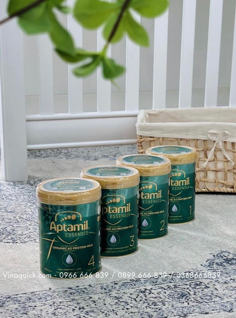 Sữa bột Aptamil Essensis số 3 cho bé trên 1 tuổi (900g)