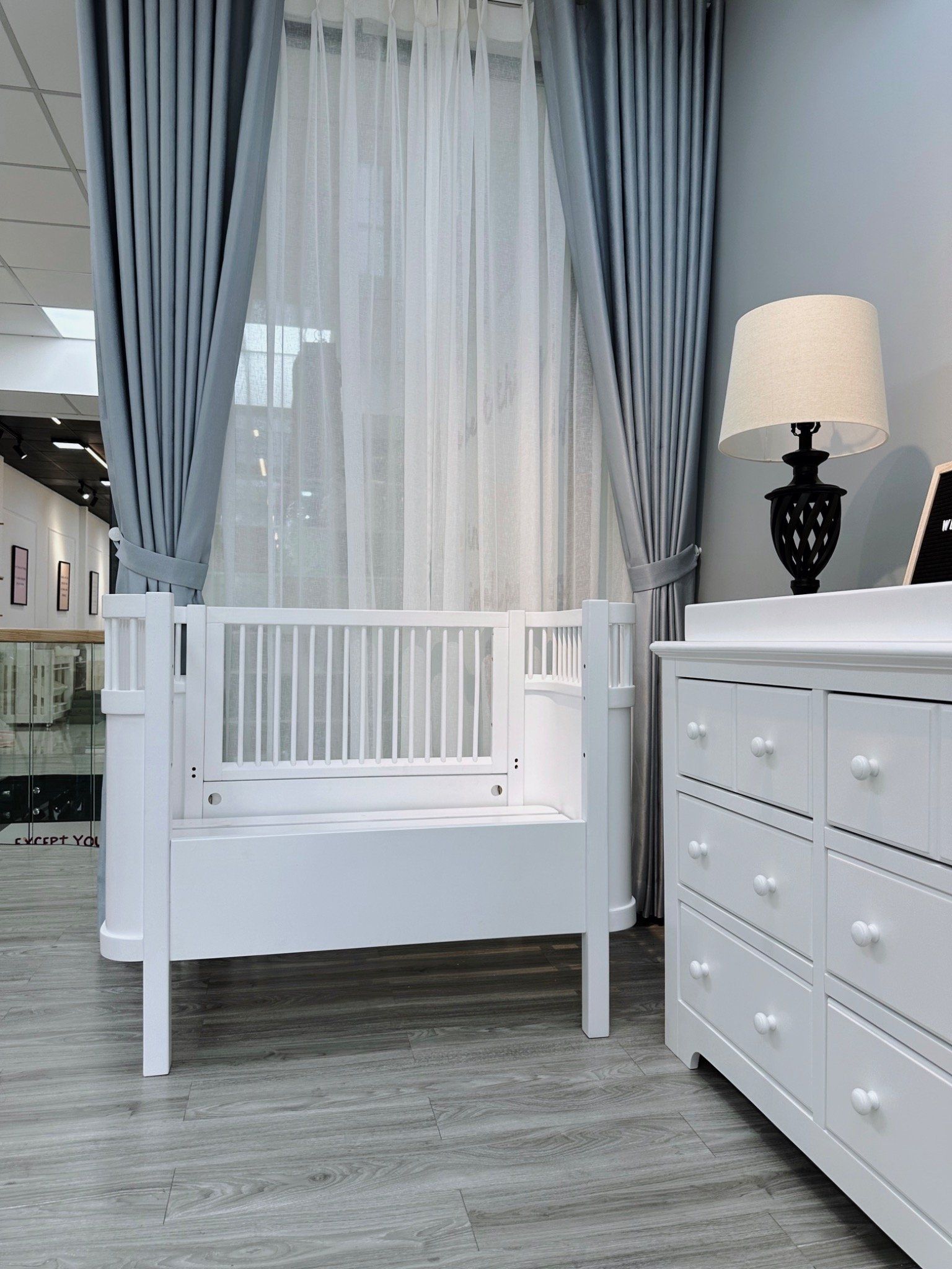 CŨI GỖ TRẺ EM HOANG VY BEDDING - MÀU TRẮNG