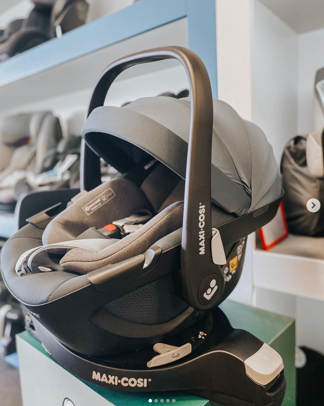 Ghế Ngồi Ô Tô Sơ Sinh Maxi-Cosi Pebble 360 - Màu Select Grey
