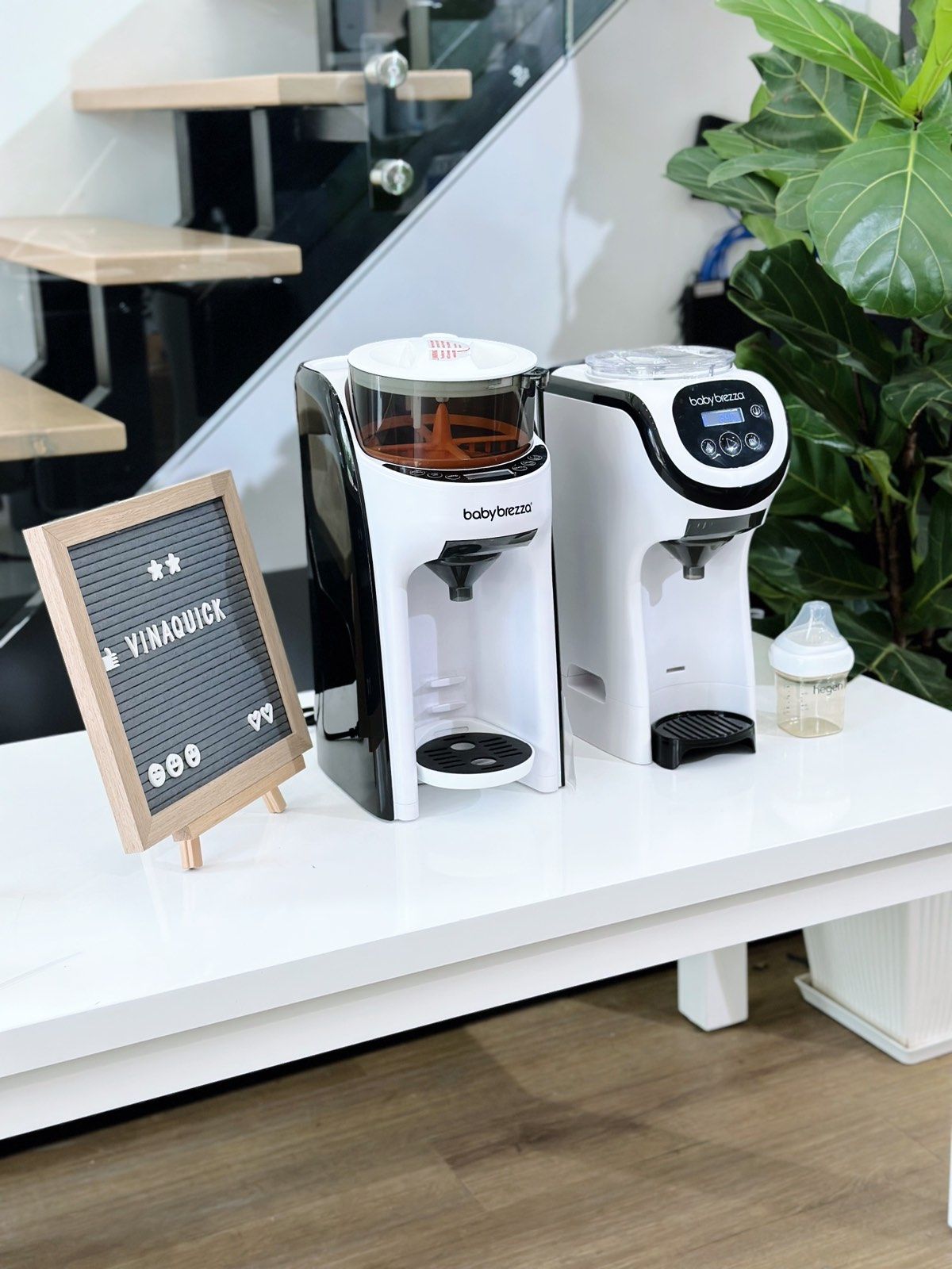 Máy pha sữa Baby Brezza Formula Pro Mini