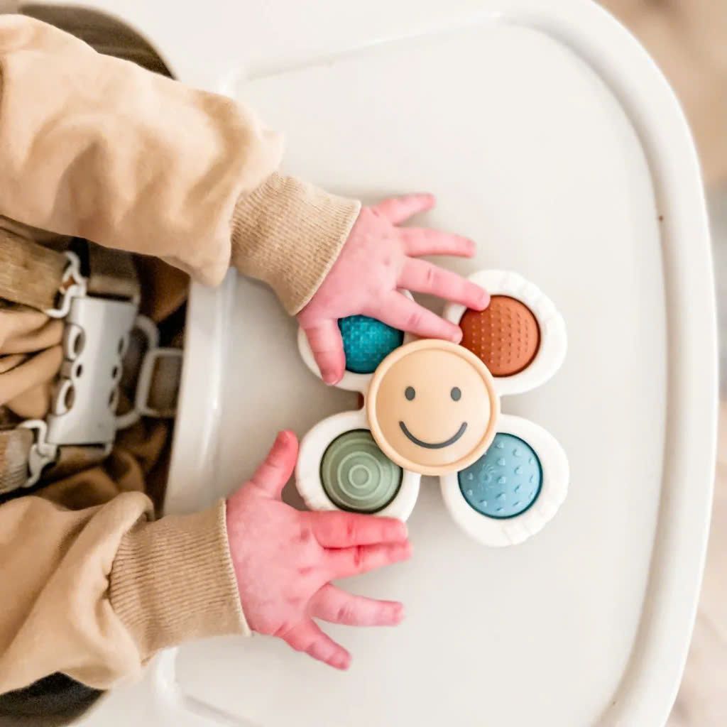 Đồ Chơi Con Quay Có Hít Fidget Itzy Pop & Whirl™ Fidget Spinner