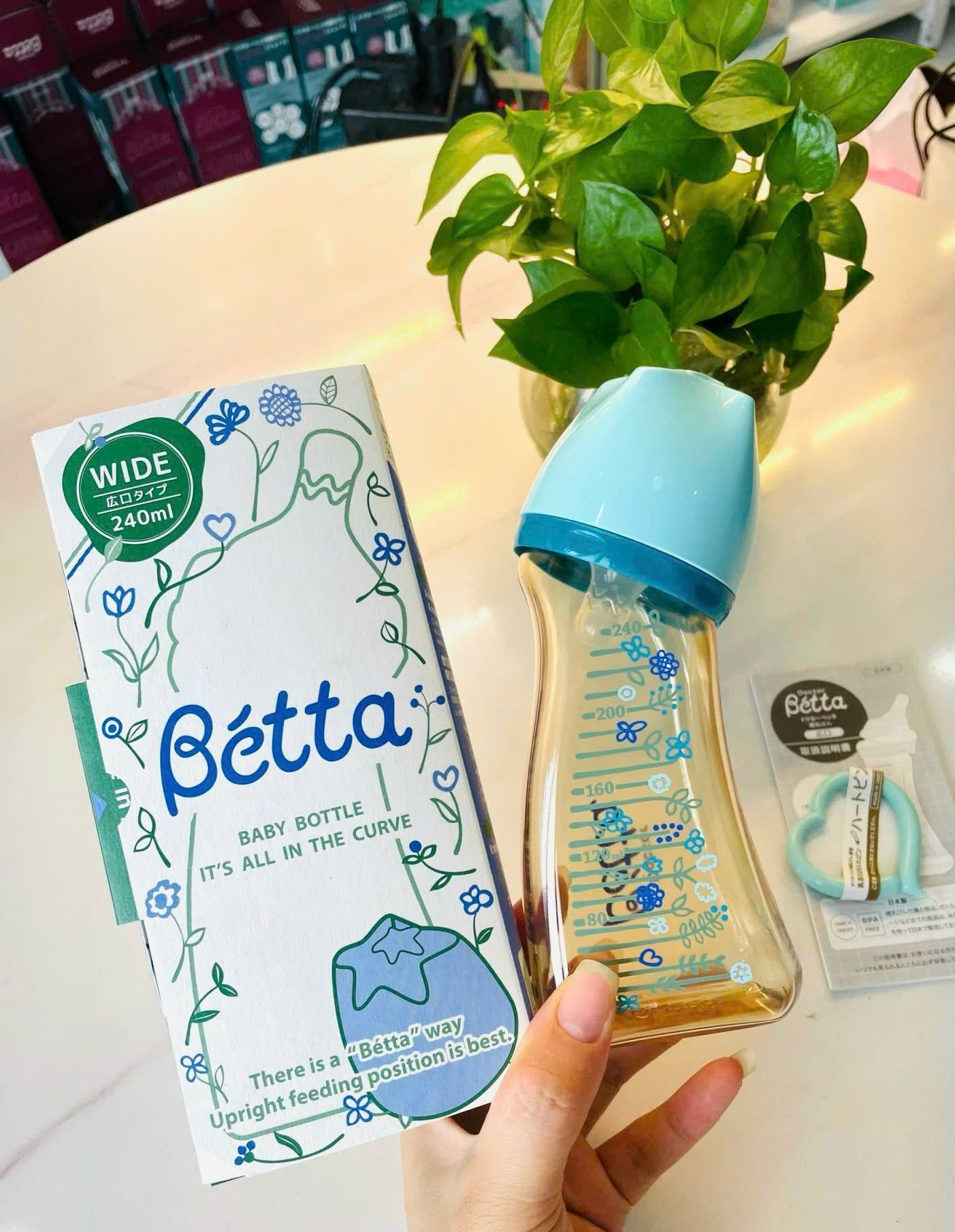 Bình Sữa Betta PPSU Họa Tiết Hoa 240ml