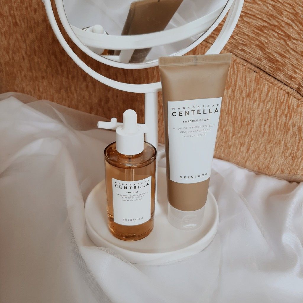 Sữa rửa mặt rau má giảm mụn phục hồi da Skin1004 Madagascar Centella Ampoule Foam 125ml