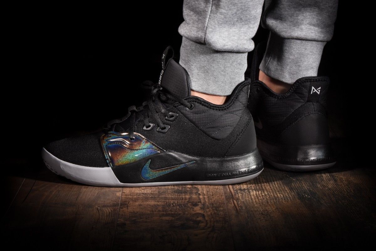 Nike PG 3 Iridescent
